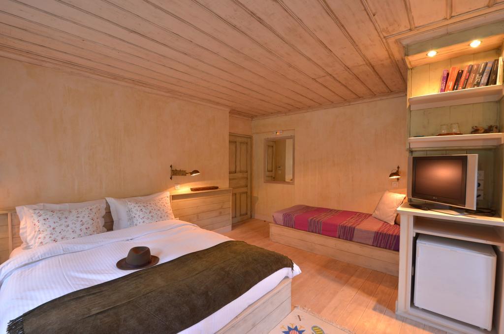 Papaevangelou Hotel Papingo Buitenkant foto