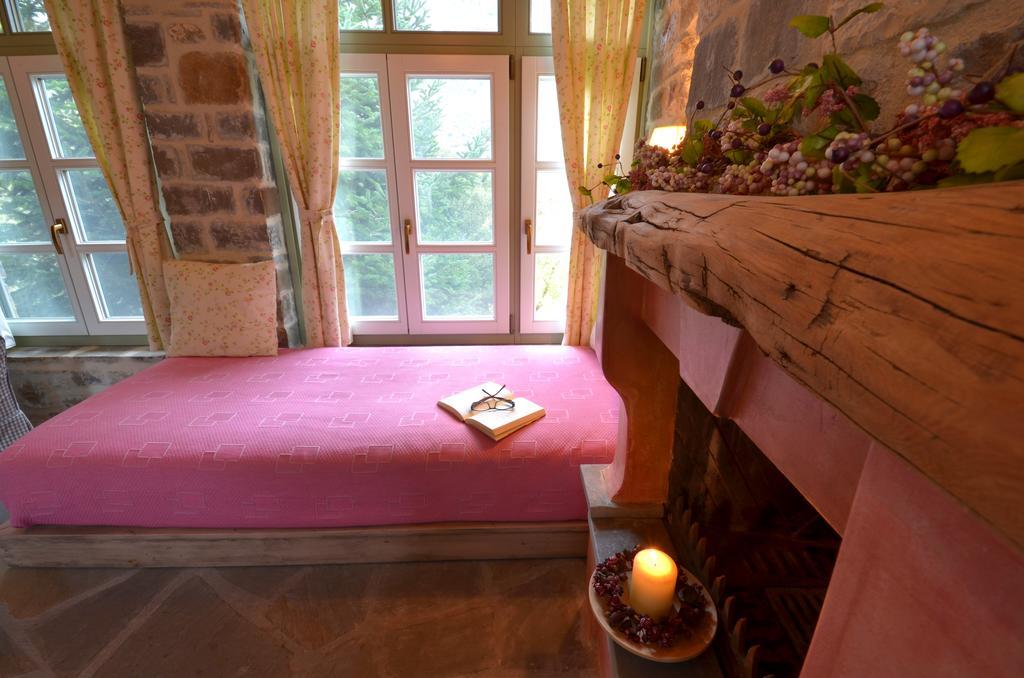 Papaevangelou Hotel Papingo Buitenkant foto