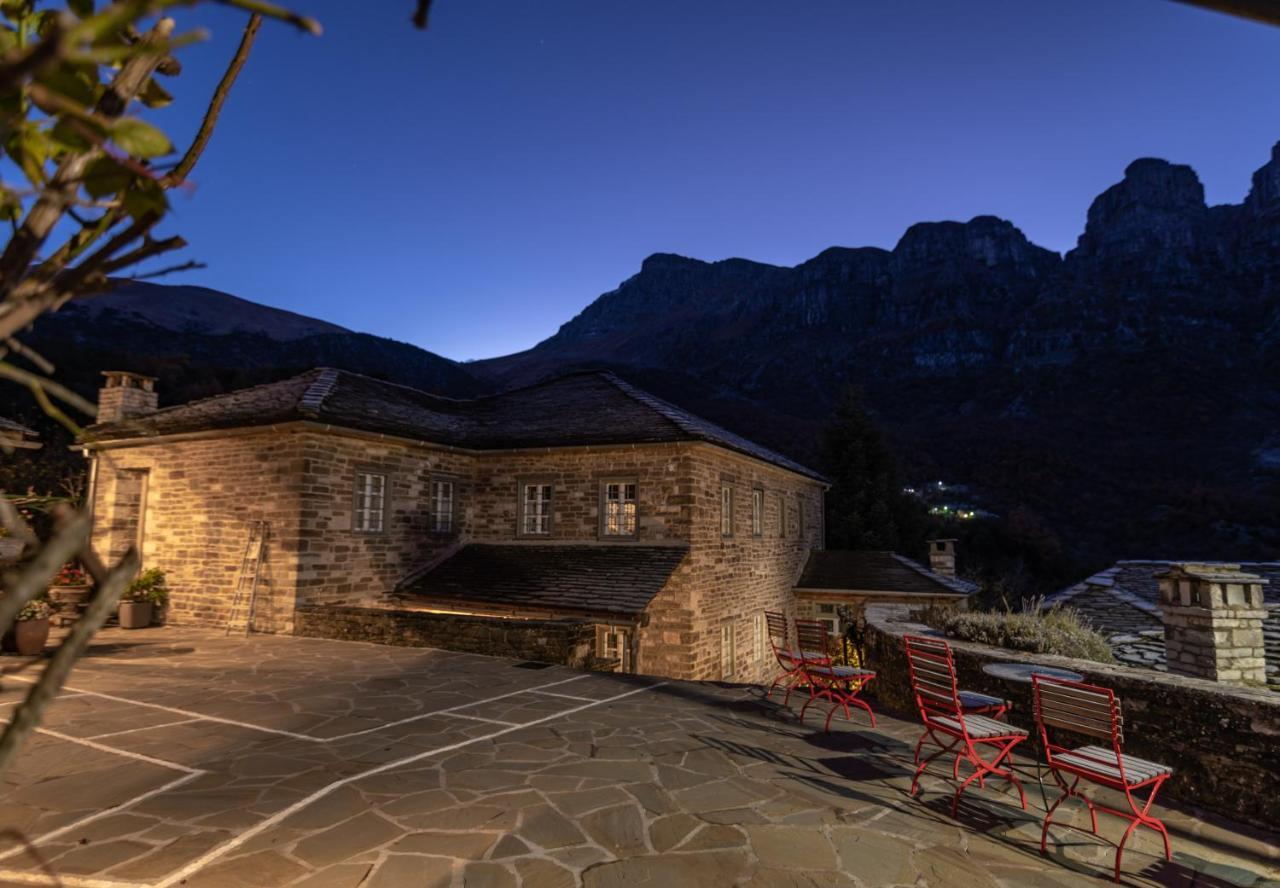 Papaevangelou Hotel Papingo Buitenkant foto
