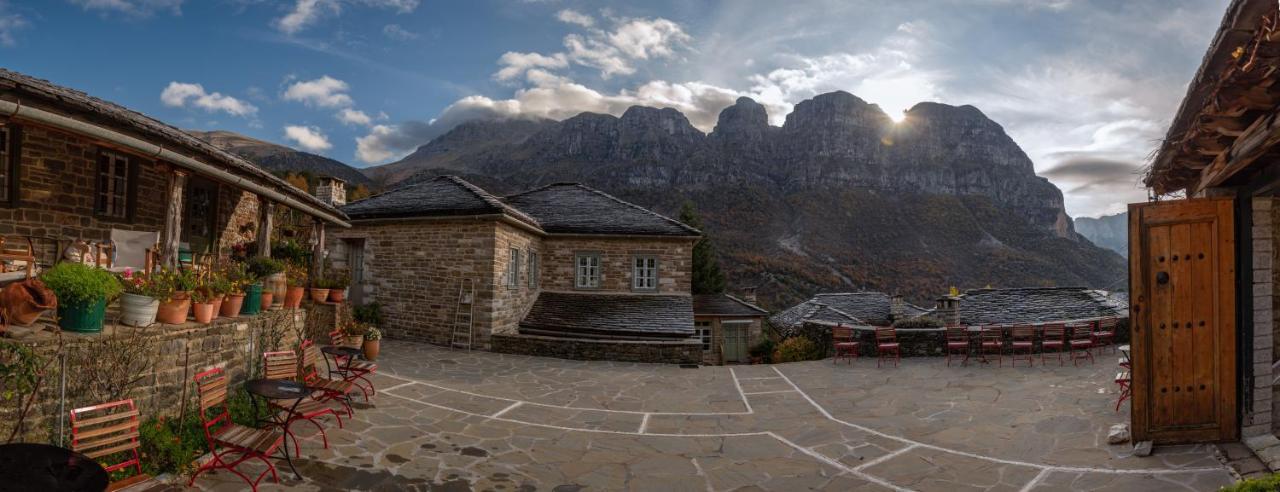 Papaevangelou Hotel Papingo Buitenkant foto
